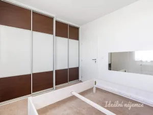 Pronájem bytu 2+kk, Praha, Pod Formankou, 54 m2