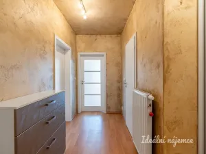 Pronájem bytu 2+kk, Praha, Pod Formankou, 54 m2