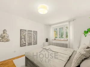 Prodej bytu 2+kk, Praha - Žižkov, Jeseniova, 46 m2