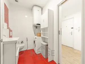 Prodej bytu 2+kk, Praha - Žižkov, Jeseniova, 46 m2
