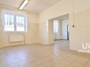 Pronájem skladu, Letovice, U koupaliště, 834 m2