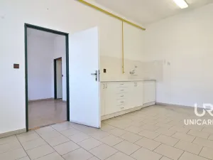Pronájem skladu, Letovice, U koupaliště, 834 m2