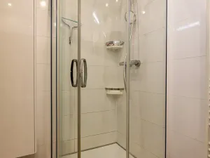 Prodej skladu, Hořovice, nábřeží Hynka Šlosara, 4000 m2