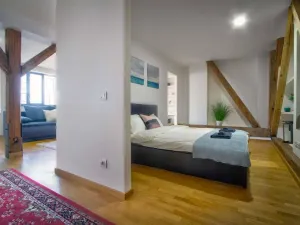 Pronájem bytu 1+kk, Praha - Karlín, Sokolovská, 78 m2