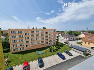 Prodej bytu 3+kk, Lišov, Čechova, 66 m2
