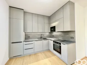 Pronájem bytu 3+kk, Praha, Hasilova, 76 m2