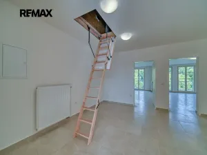 Pronájem bytu 3+1, Poděbrady, nám. T.G.Masaryka, 96 m2