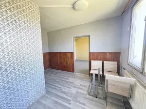 Prodej bytu 3+1, Líšťany - Luhov, 70 m2
