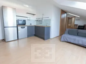 Pronájem bytu 2+kk, Praha - Běchovice, Mladých Běchovic, 51 m2