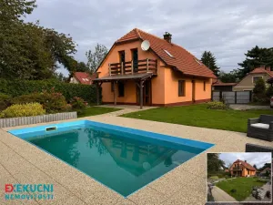 Prodej rodinného domu, Horky, 180 m2