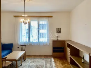 Pronájem bytu 2+kk, Praha - Smíchov, Stroupežnického, 52 m2