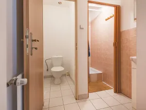 Prodej obchodního prostoru, Kolín, Roháčova, 340 m2