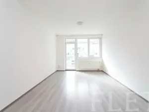 Pronájem bytu 2+kk, Praha - Vysočany, Pod Harfou, 48 m2