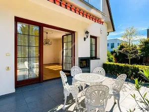 Pronájem vily, Praha - Suchdol, 350 m2