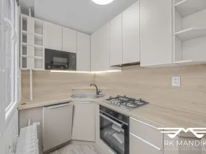 Pronájem bytu 3+1, Praha - Střížkov, Harrachovská, 52 m2