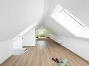 Prodej rodinného domu, Lety, Pod viničkou, 163 m2