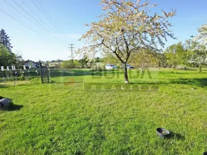 Prodej zahrady, Mělník, 9817 m2