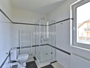 Pronájem vily, Průhonice, Pod Valem II., 335 m2