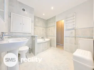 Prodej bytu 3+1, Frýdek-Místek - Frýdek, Novodvorská, 73 m2