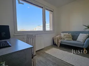 Prodej bytu 3+1, Písek, Na Stínadlech, 64 m2