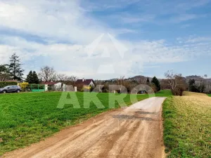 Prodej pozemku pro bydlení, Hrusice, Na Hradech, 480 m2