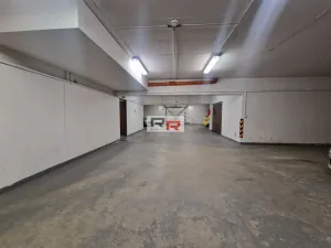 Pronájem garážového stání, Olomouc - Povel, Peškova, 22 m2
