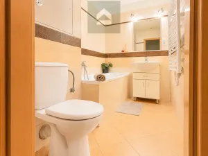 Prodej bytu 3+1, Plzeň - Lobzy, Dlouhá, 77 m2
