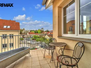 Prodej bytu 4+kk, Strančice, Náměstí Emila Kolbena, 108 m2