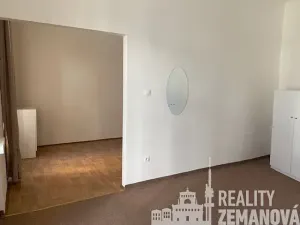 Pronájem bytu 1+1, Praha - Vršovice, Charkovská, 32 m2