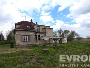 Prodej rodinného domu, Sezemice - Počaply, 150 m2