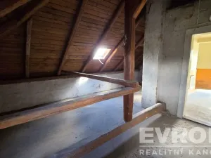 Prodej rodinného domu, Sezemice - Počaply, 150 m2