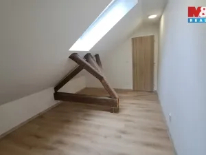 Pronájem půdního prostoru, Brno, Lidická, 50 m2