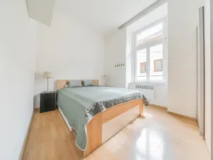 Prodej bytu 2+kk, Praha - Smíchov, Holečkova, 34 m2