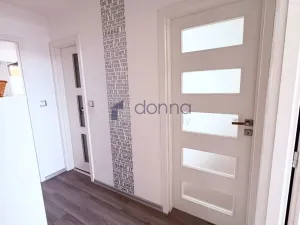 Pronájem bytu 3+1, Praha, Doležalova, 72 m2