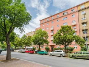 Prodej bytu 2+1, Praha, 28. pluku, 58 m2