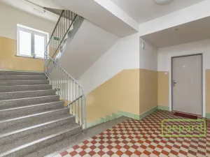 Prodej bytu 2+1, Praha, 28. pluku, 58 m2