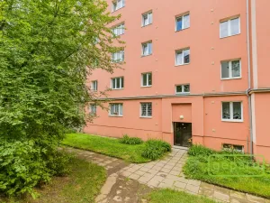 Prodej bytu 2+1, Praha, 28. pluku, 58 m2