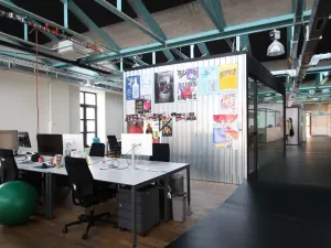 Pronájem kanceláře, Praha, Lihovarská, 706 m2