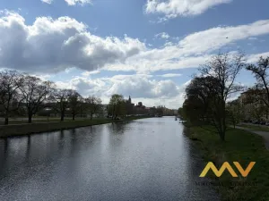 Pronájem kanceláře, Hradec Králové, Škroupova, 62 m2