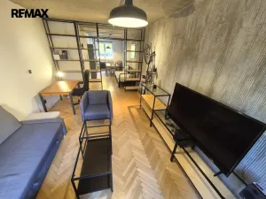 Pronájem bytu 2+kk, Praha - Záběhlice, Hlavní, 73 m2