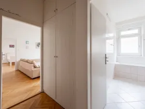 Pronájem bytu 2+kk, Praha - Vršovice, Kišiněvská, 52 m2