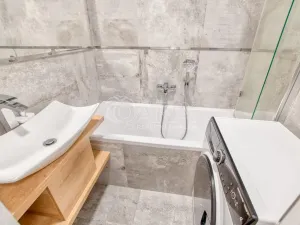 Prodej bytu 2+1, Frýdek-Místek - Místek, Josefa Suka, 51 m2