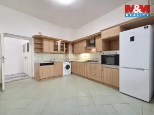 Pronájem bytu 3+1, Karlovy Vary, I. P. Pavlova, 80 m2