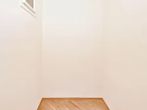 Pronájem bytu 3+1, Praha - Malá Strana, Karmelitská, 95 m2