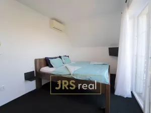 Prodej apartmánu, Strachotín, Sklepní, 160 m2