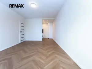 Pronájem bytu 2+kk, Praha - Řepy, Makovského, 45 m2