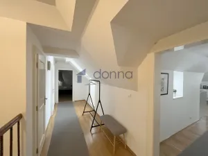 Pronájem bytu 3+kk, Praha, Řetězová, 126 m2