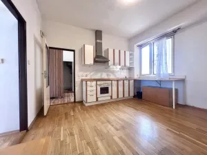 Pronájem bytu 3+kk, Praha - Žižkov, Chlumova, 80 m2
