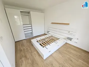 Pronájem bytu 1+kk, Plzeň, Strnadova, 54 m2