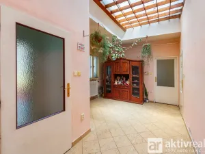 Prodej rodinného domu, Sedlčany, Sedlecká, 190 m2